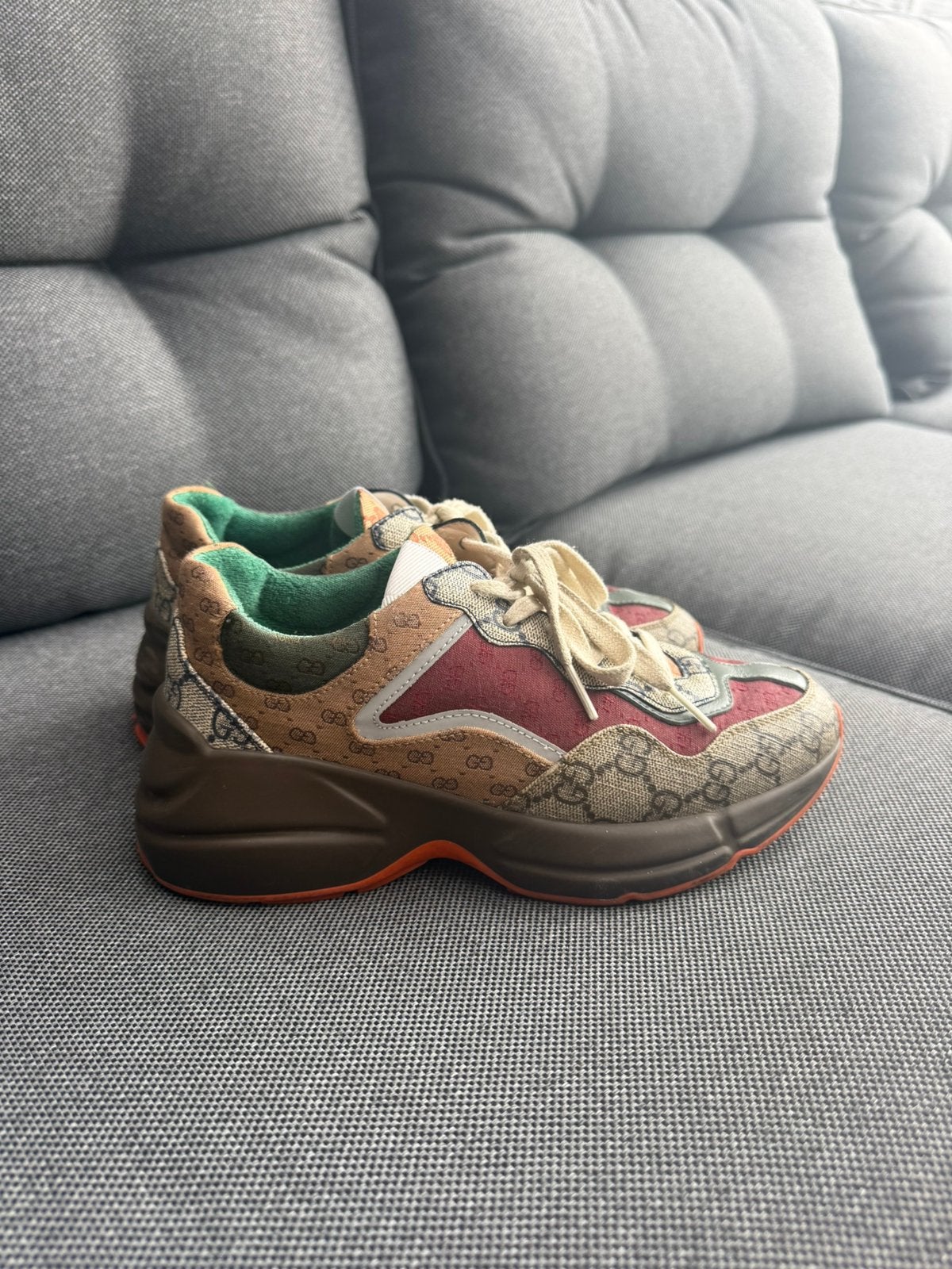 Originele GUCCI sneakers - bon & online factuur aanwezig, Kleding | Heren, Schoenen, Ophalen of Verzenden, Gedragen