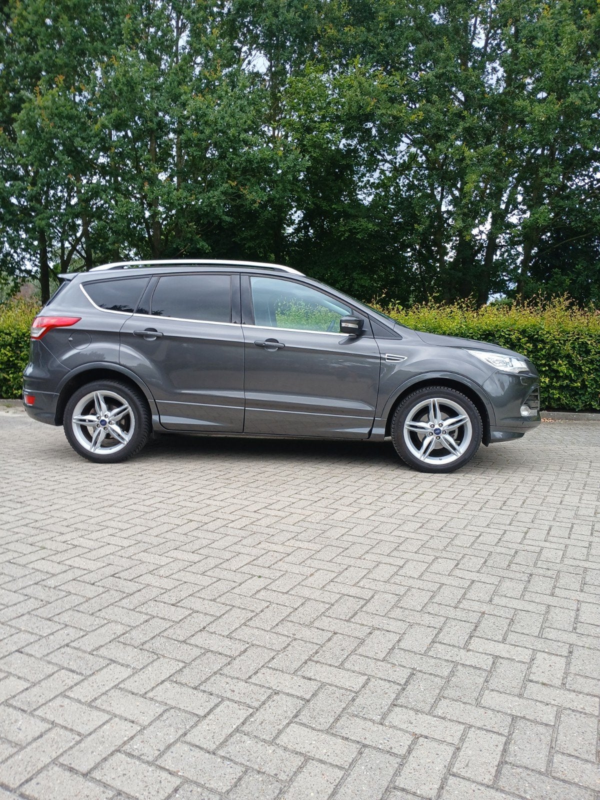 Ford Kuga 1.5 Ecoboost 120pk 2WD 2016 Grijs 145000 KM., 4 cilinders, Startonderbreker, Origineel Nederlands, Bedrijf