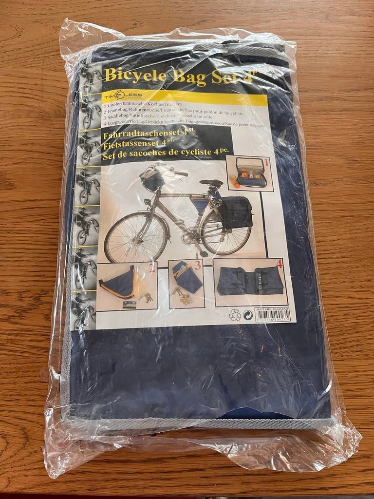 Fietstassenset 4-delig - Complete set voor elke fietser, Fietsen en Brommers, Fietsaccessoires | Fietstassen, Nieuw, Ophalen of Verzenden