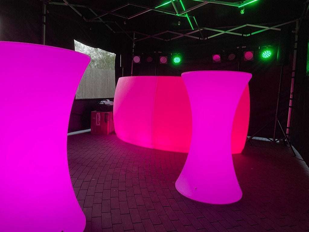Complete Feestverhuur | Partytent, Meubilair, Licht & Geluid, Ophalen, Zo goed als nieuw, Overige