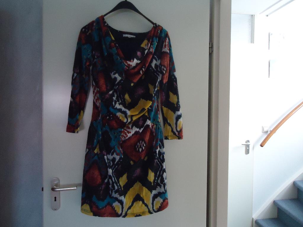 superfijne jurk - Vegas - maat M - mooie aardse kleuren, Maat 38/40 (M), Overige kleuren, Vegas, Ophalen of Verzenden