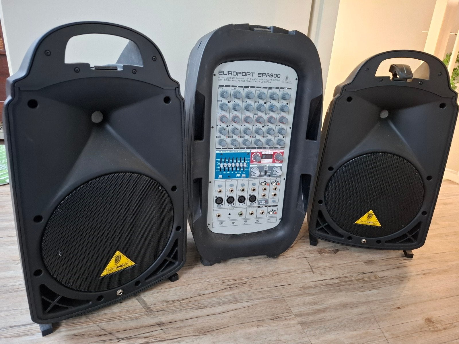 Behringer EUROPORT EPA900 PA-systeem