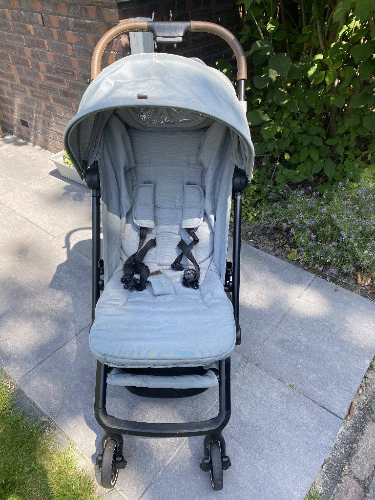 Qute lichtgewicht reisbuggy, Kinderen en Baby's, Buggy's, Ophalen, Zo goed als nieuw, Overige merken