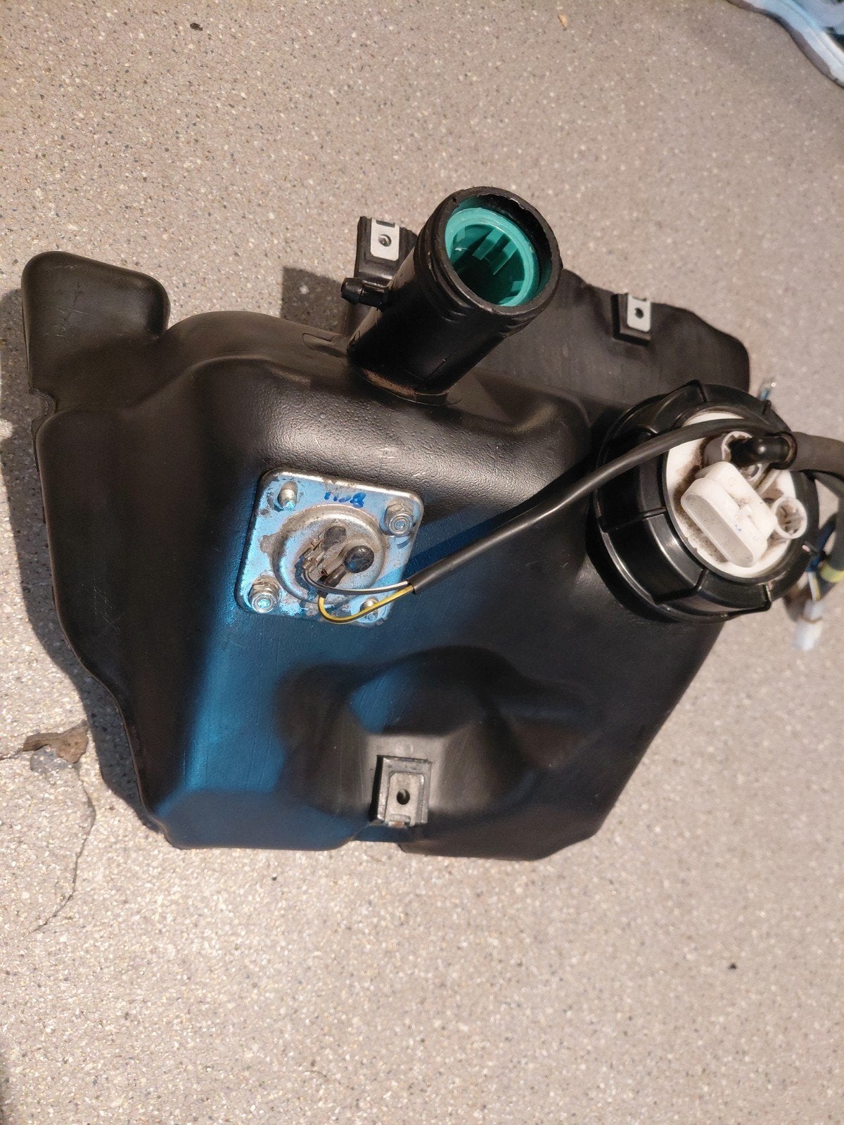 Vespa LX/S I-Get Benzinetank - Custom Tank Hulp, Ophalen, Gebruikt, Tank, Vespa