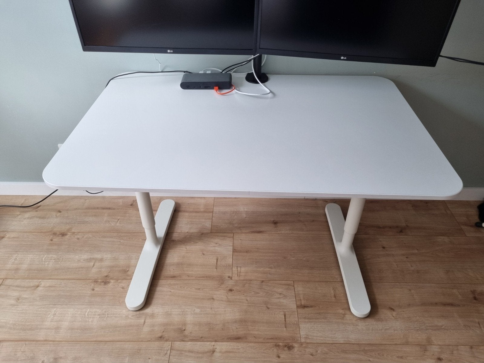 Ikea Bekant 120x80 verstelbaar Wit Bureau, Huis en Inrichting, Bureaus, Ophalen of Verzenden, Zo goed als nieuw, Overige merken