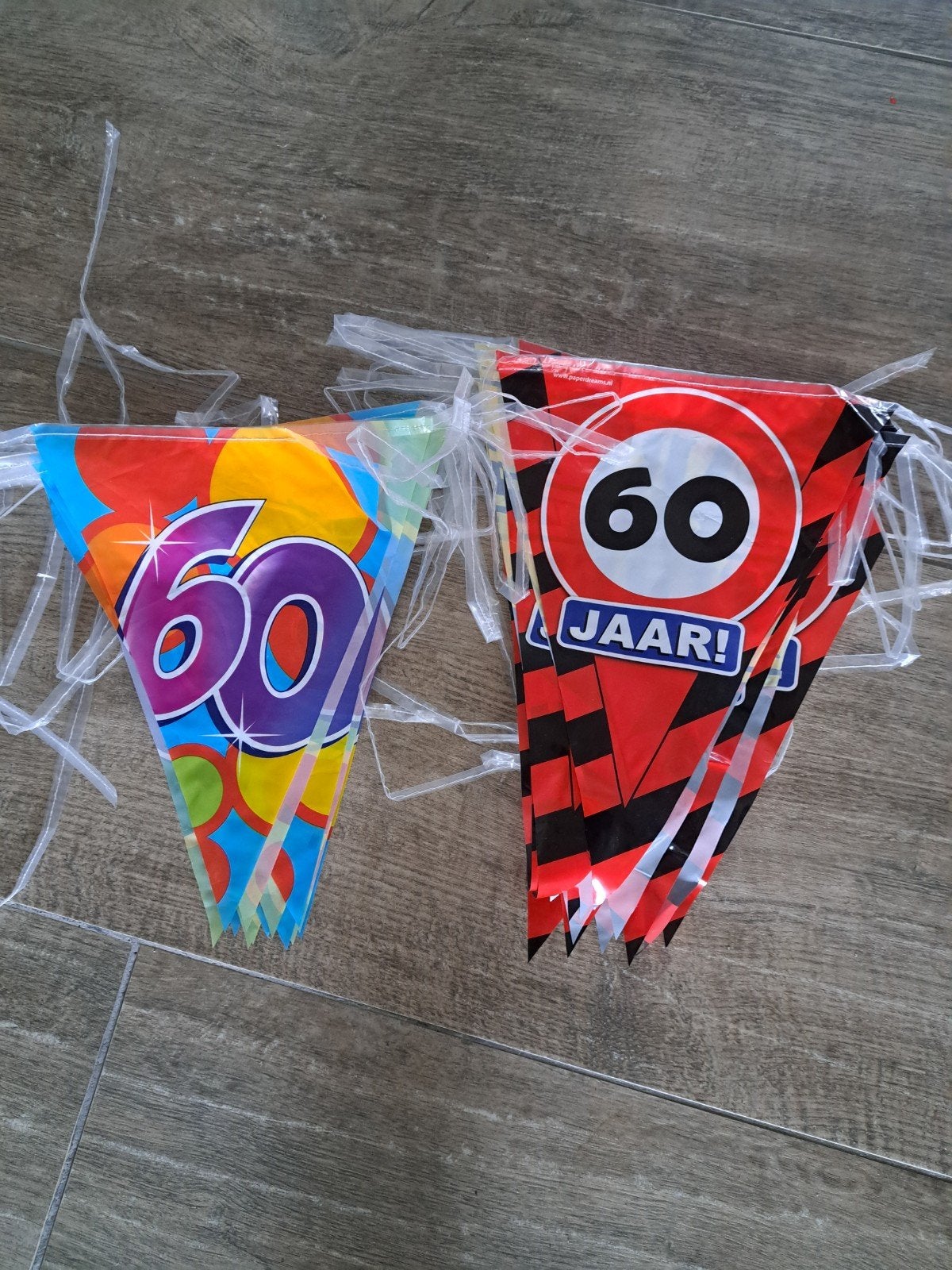 2 Slingers '60 Jaar' voor Verjaardag of Jubileum, Ophalen of Verzenden, Gebruikt, Versiering, Verjaardag