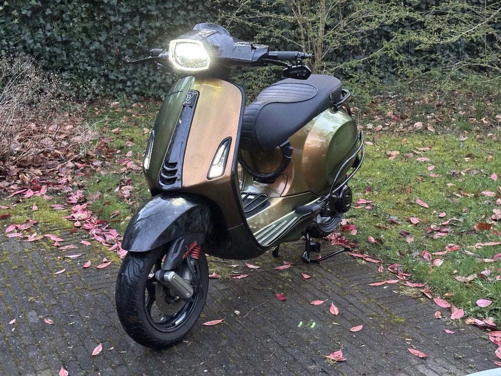 Piaggio Vespa sprint 80cc | 2020 | malossi | full option, Fietsen en Brommers, Overige modellen, Maximaal 45 km/u, Ophalen of Verzenden