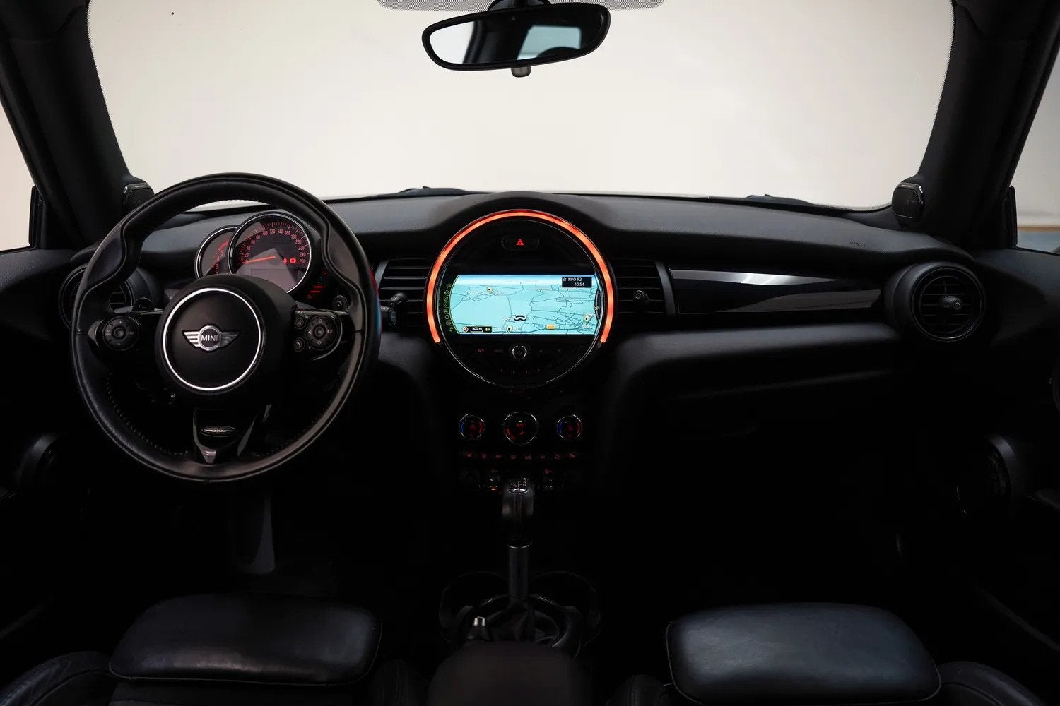 MINI Cooper 2.0 Cooper SD Aut. [ JCW LED Leder Harman/Kardon, Auto's, Mini, Automaat, 4 cilinders, 1165 kg, Zwart