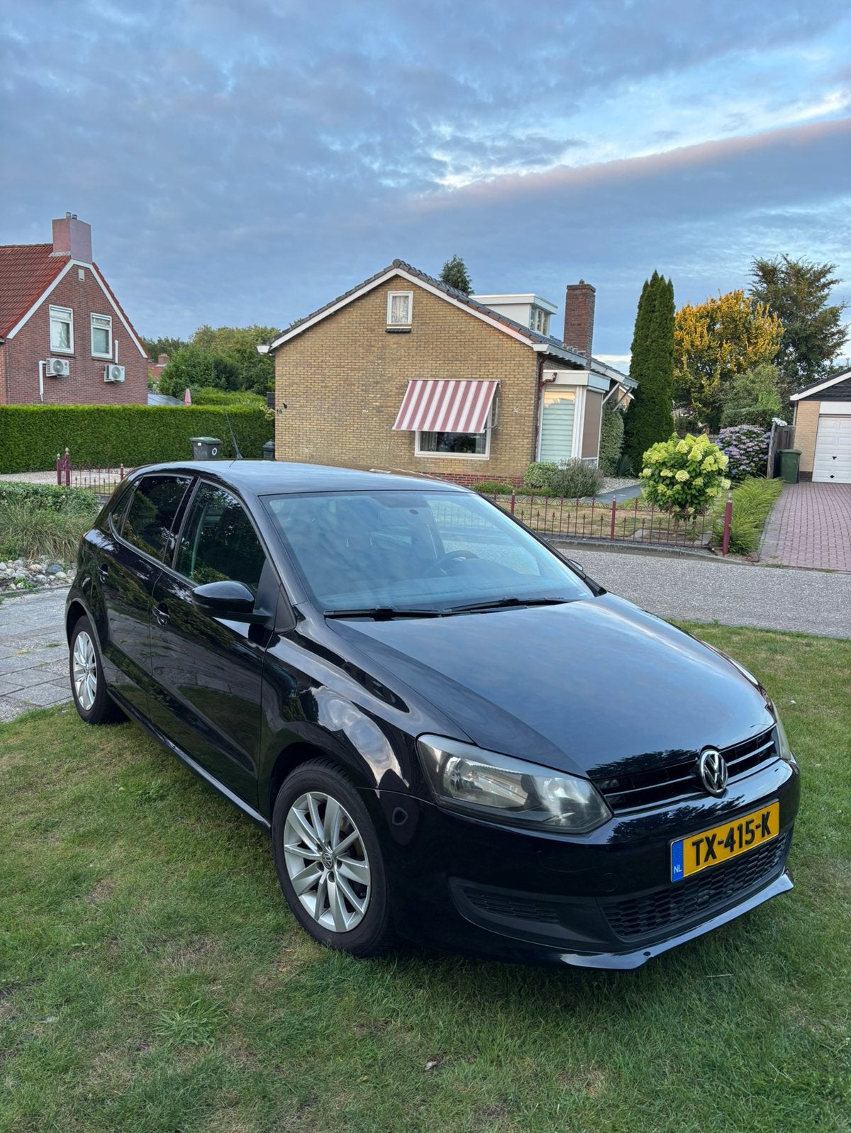 Volkswagen Polo 1.2 6V 44KW 2009 Zwart, Voorwielaandrijving, 40 €/maand, 1198 cc, Zwart