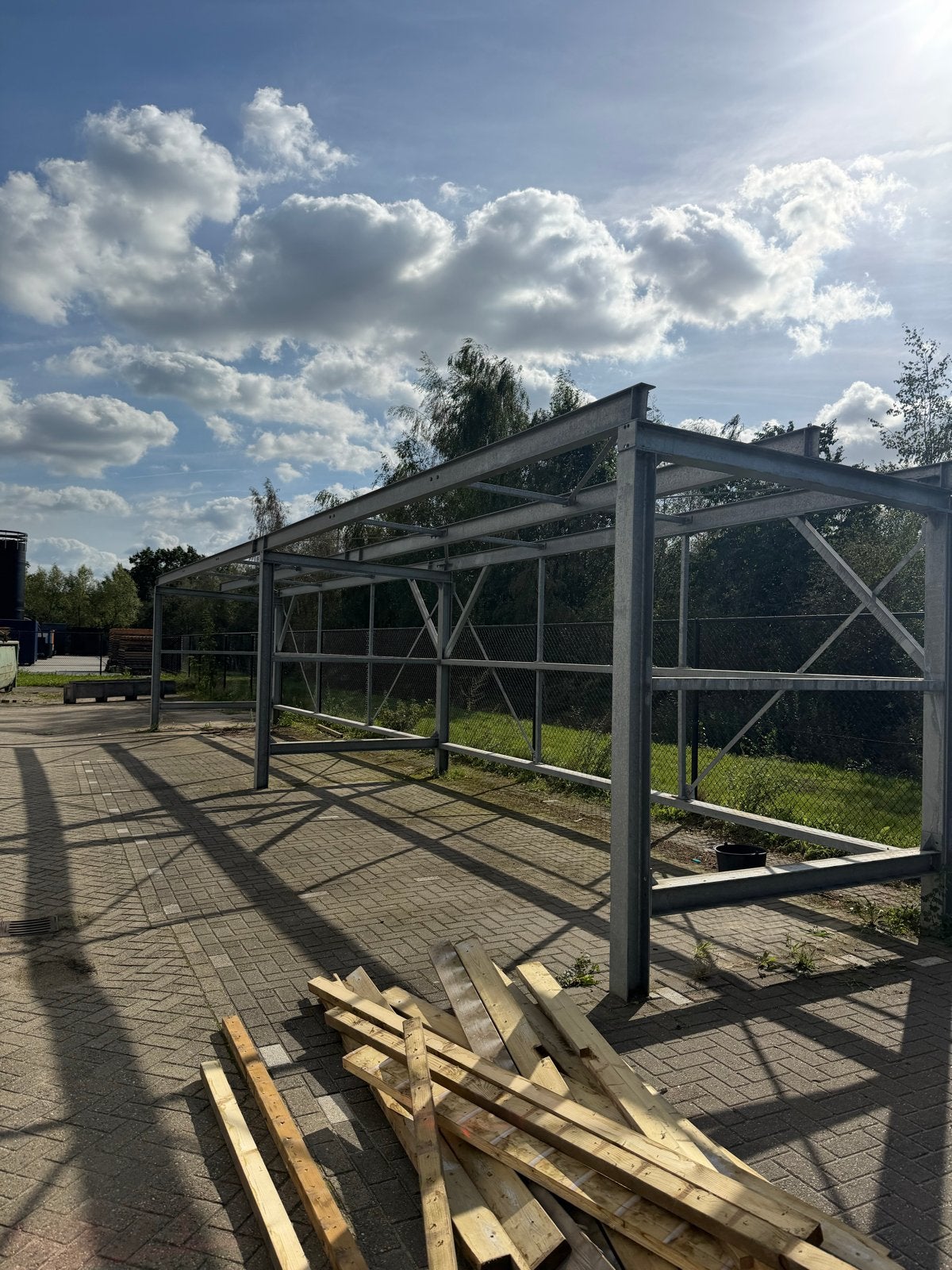 Stalen Fietsenberging / Hok - ca. 15 x 2,5 m1, Ophalen, Gebruikt, Metaal, Fietsenberging