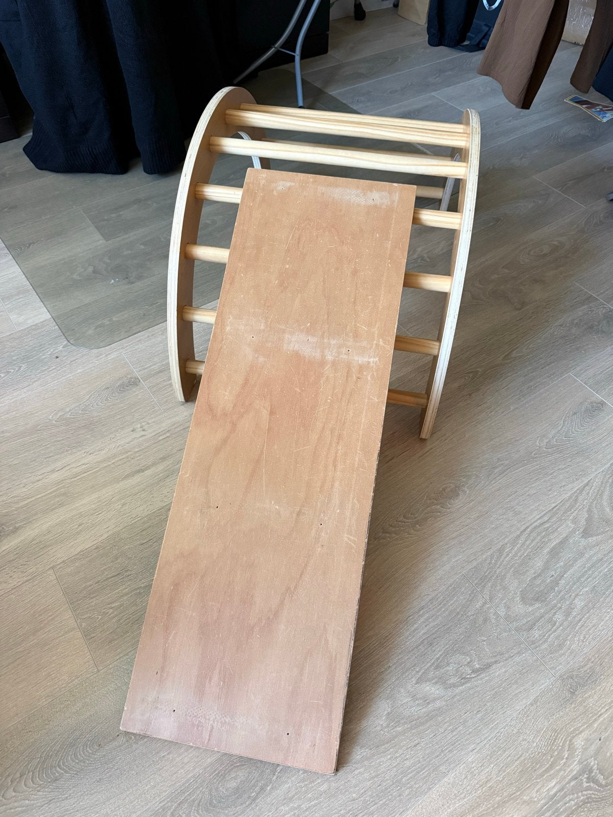 Houten klimboog met glijbaan, Ophalen, Zo goed als nieuw