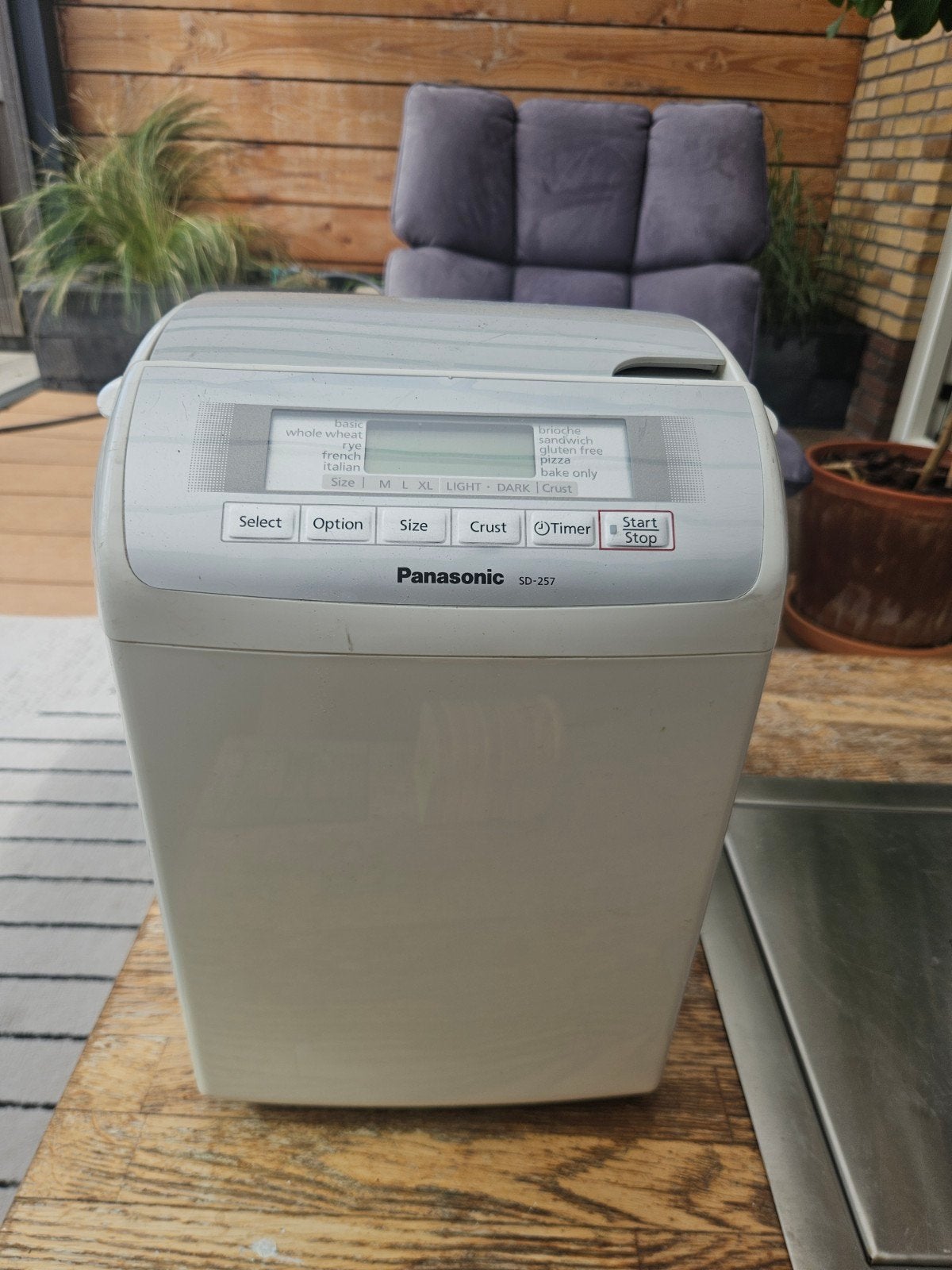 Panasonic Broodbakmachine SD-257 - weinig gebruikt, Gebruikt, Meer dan 10 programma's, 800 tot 1200 gram deeg, Ophalen