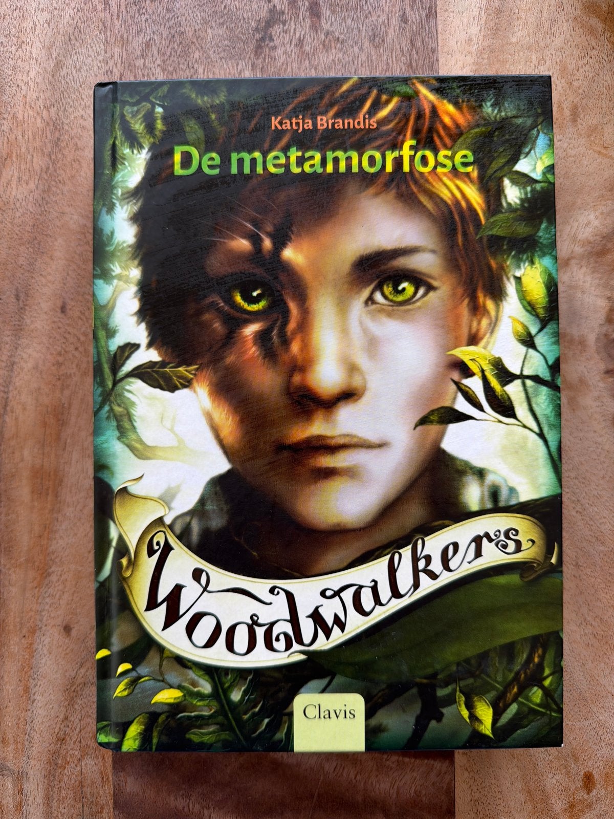 Woodwalkers: De metamorfose - Katja Brandis (deel 1), Boeken, Ophalen of Verzenden, Zo goed als nieuw, Fictie
