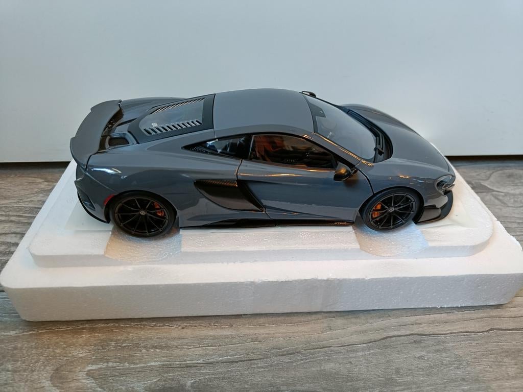 McLaren 675LT Autoart 1:18, Hobby en Vrije tijd, Modelauto's | 1:18, Ophalen of Verzenden, Nieuw, Auto, Autoart