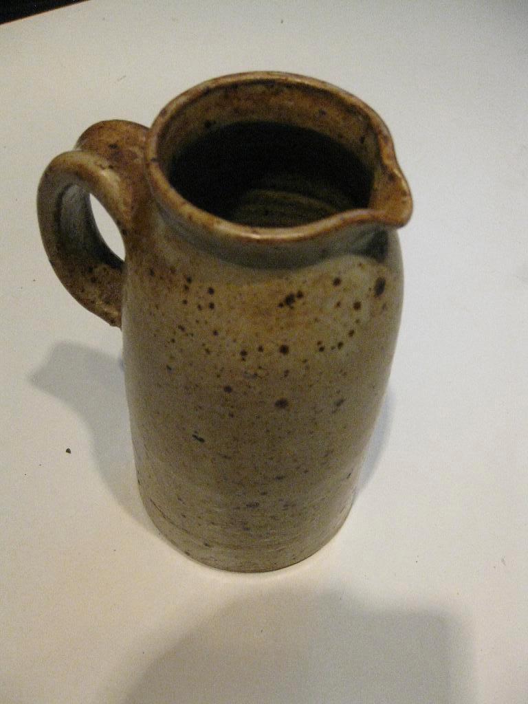 Twee handmade vazen, gesigneerd door de pottenbakker., Huis en Inrichting, Woonaccessoires | Vazen, Ophalen, Overige materialen