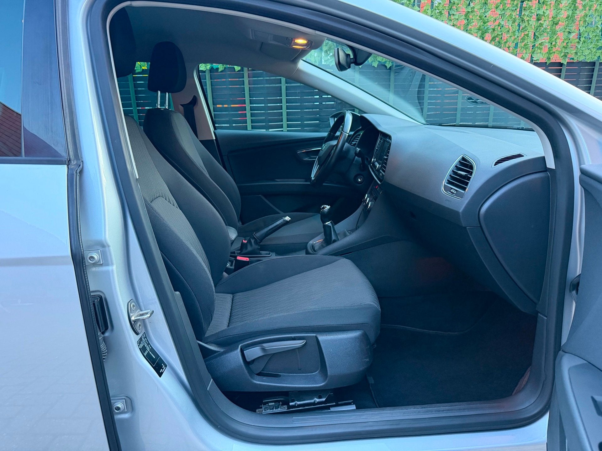 Foto 15 van Seat Leon ST 1.0 EcoTSI Style Connect 2016 CRUISE|NAVI|NAP