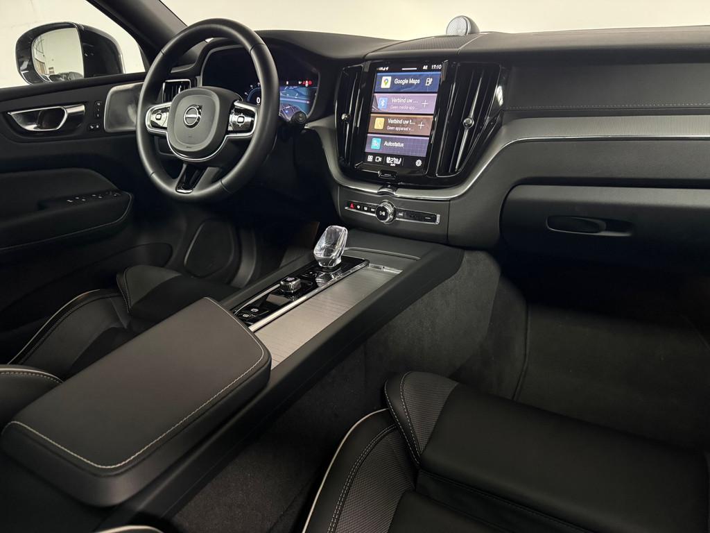 Volvo XC60 2.0 T8 Plug-in hybrid AWD Ultra Dark Pano Trekhaa, Auto's, Volvo, Automaat, Gebruikt, 4 cilinders, Bedrijf