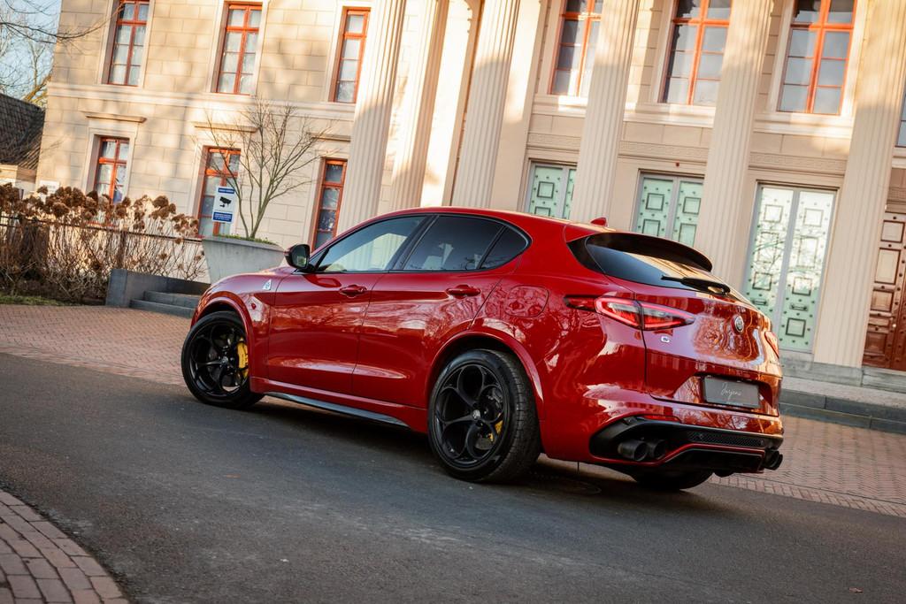 Alfa Romeo Stelvio 2.9 V6 AWD QV (510pk) | Keramisch | BTW, Automaat, Gebruikt, 10 km/l, Bedrijf