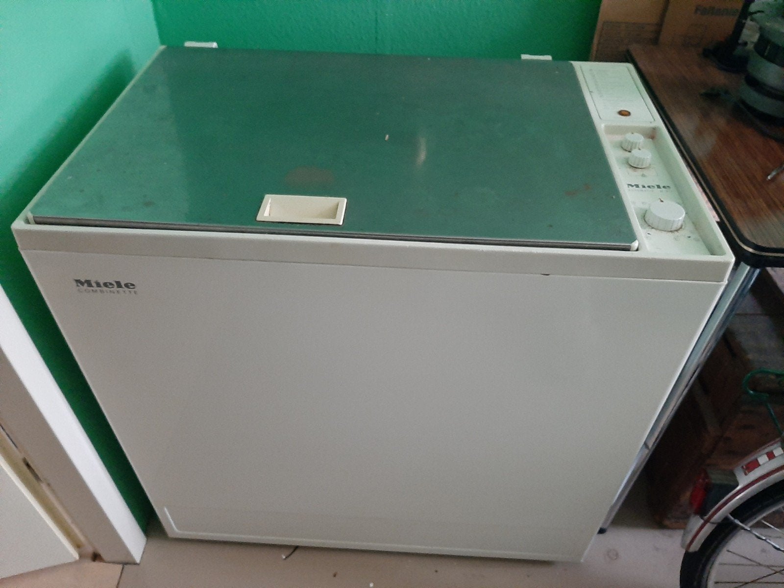 Miele W 477 Bovenlader Wasmachine - Voor onderdelen, Ophalen, Minder dan 1200 toeren, 4 tot 6 kg, Bovenlader