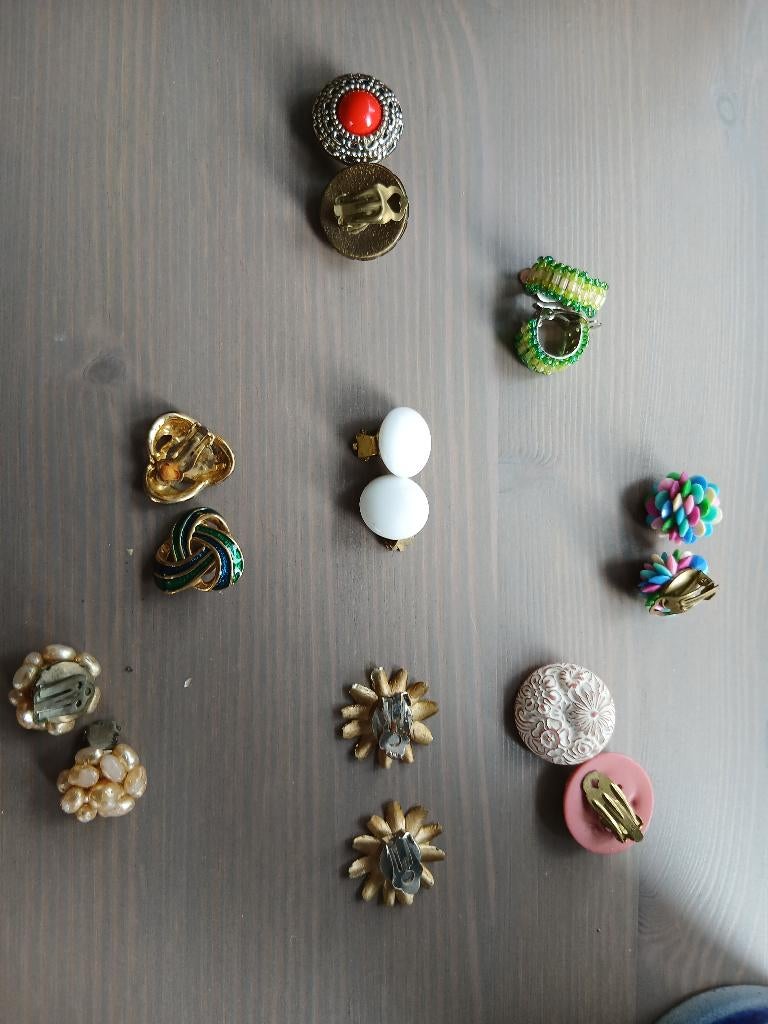 Oude oorclips, Sieraden, Tassen en Uiterlijk, Antieke sieraden, Ophalen, Overige materialen, Oorbellen