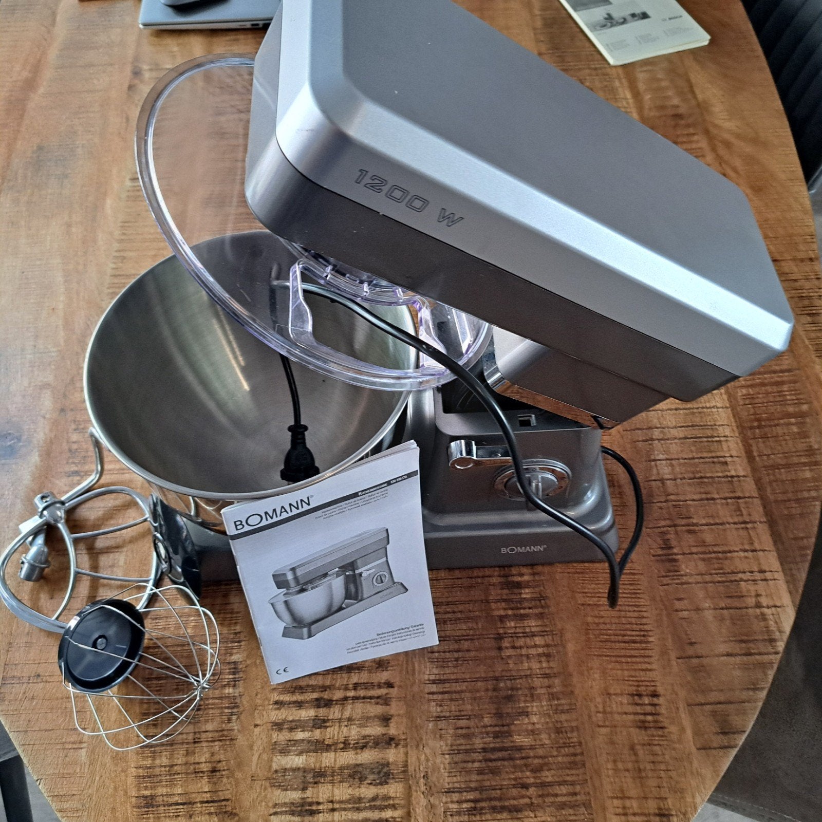 Krachtige Keukenmachine 1200W - Ideaal voor Gebak, 4 liter of meer, Ophalen of Verzenden, Zo goed als nieuw