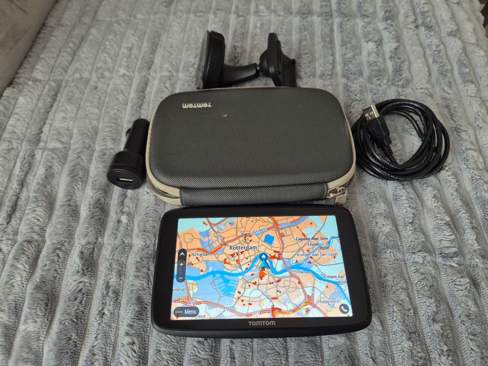 TomTom GO 620 Navigatiesysteem met 16 GB geheugenkaart acces, Ophalen of Verzenden, Zo goed als nieuw