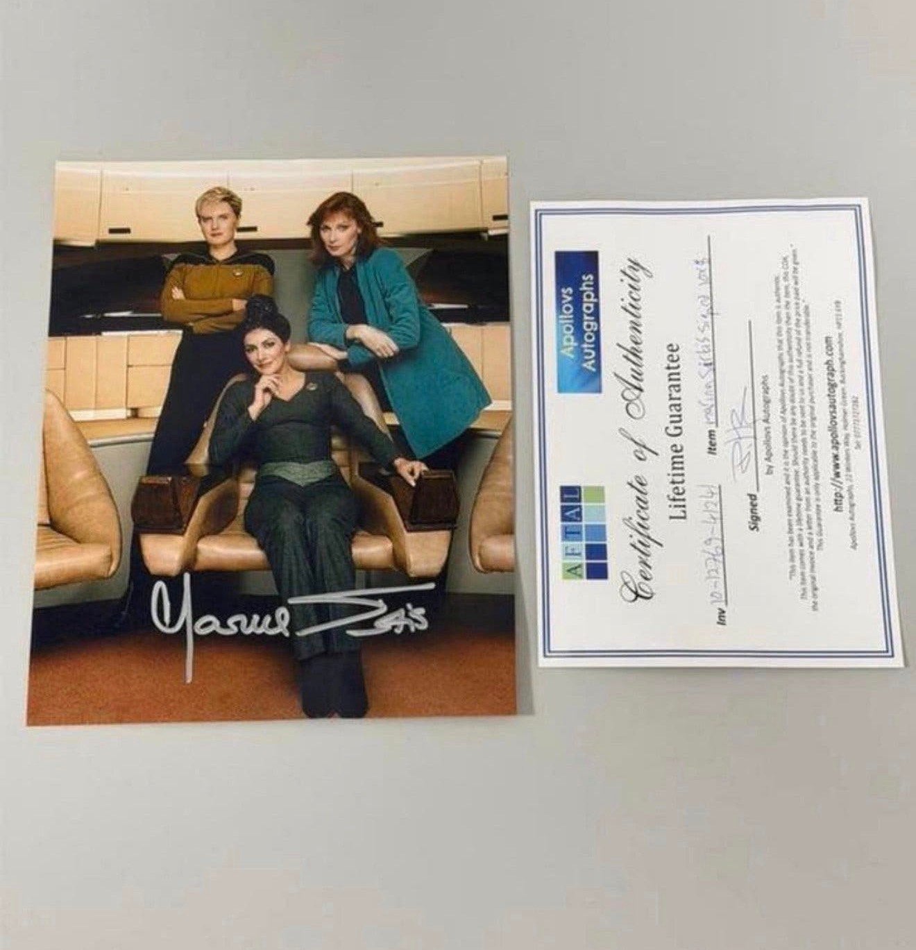 Marina Sirtis Handtekening STAR TREK The Next Generation COA, P, P, P, Ophalen of Verzenden