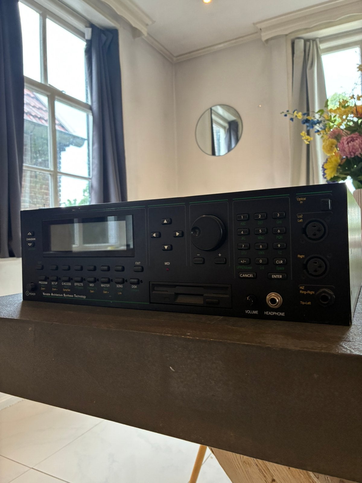 Kurzweil K2500RS Synthesizer Module, Muziek en Instrumenten, Gebruikt, Overige aantallen, Met midi-aansluiting, Ophalen
