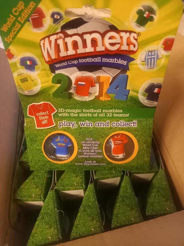 Winners 2 pack knikkers, Ophalen of Verzenden, Nieuw, Buitenlandse clubs, Beeldje of Poppetje