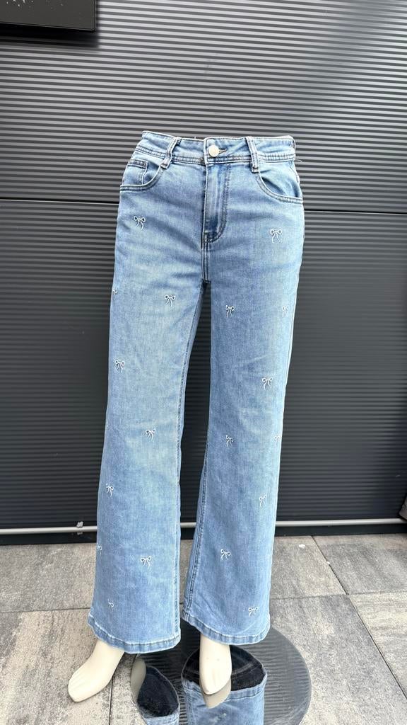 Nieuwe Lichtblauwe Jeans met Strikjes van Just Dai, Ophalen of Verzenden, Nieuw, Blauw, W30 - W32 (confectie 38/40)