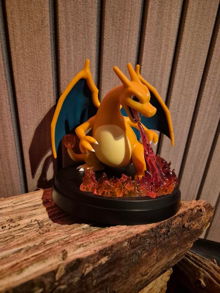 Pokemon Charizard beeldje!, Ophalen of Verzenden, Nieuw