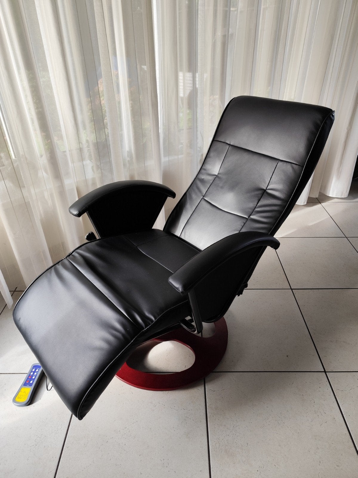 Relaxstoel, relaxfauteuil met massage, Ophalen, Minder dan 75 cm, Zo goed als nieuw, Hout