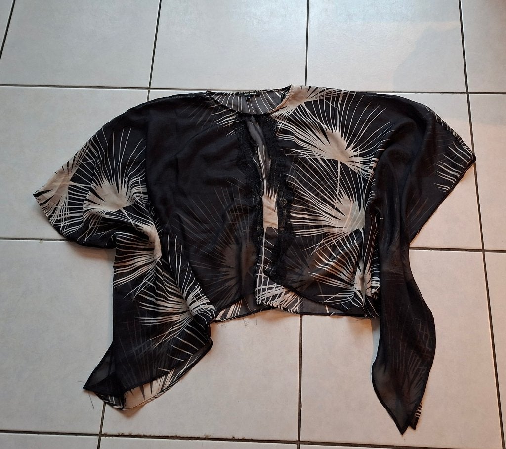 boho vest/ cape: zwart, maat EU 40/ UK 14 River Island, Maat 38/40 (M), Ophalen of Verzenden, Zo goed als nieuw, River Island