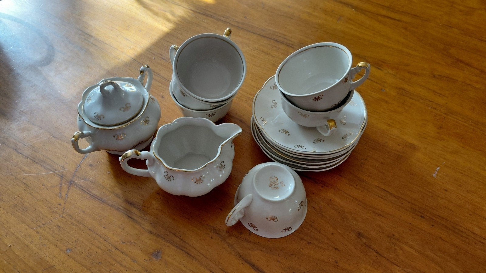 Vintage Porseleinen Servies met Gouden Details, Ophalen