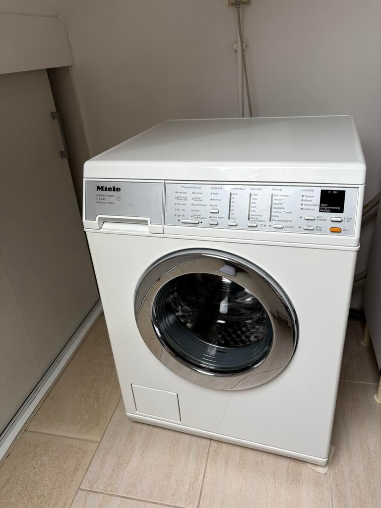 Miele v5645 wasmachine, Witgoed en Apparatuur, Wasmachines, Ophalen of Verzenden, Zo goed als nieuw, 1200 tot 1600 toeren, 85 tot 90 cm