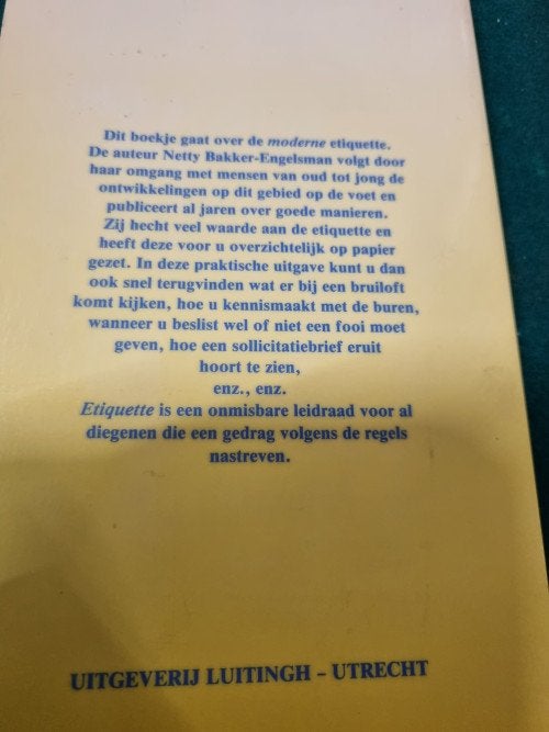 boek etiquette netty bakker, Boeken, Ophalen of Verzenden