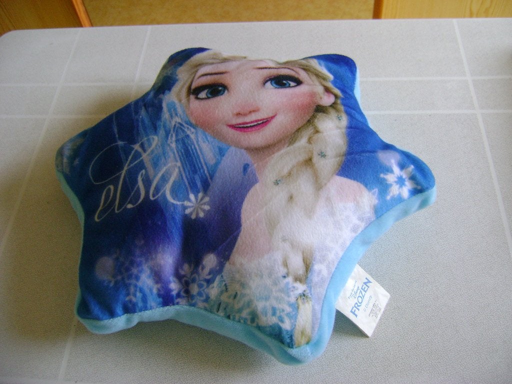 blauw elsa knuffel kussen in ster model van disney 36x36cm, Ophalen of Verzenden, Zo goed als nieuw, Kleed of Kussen