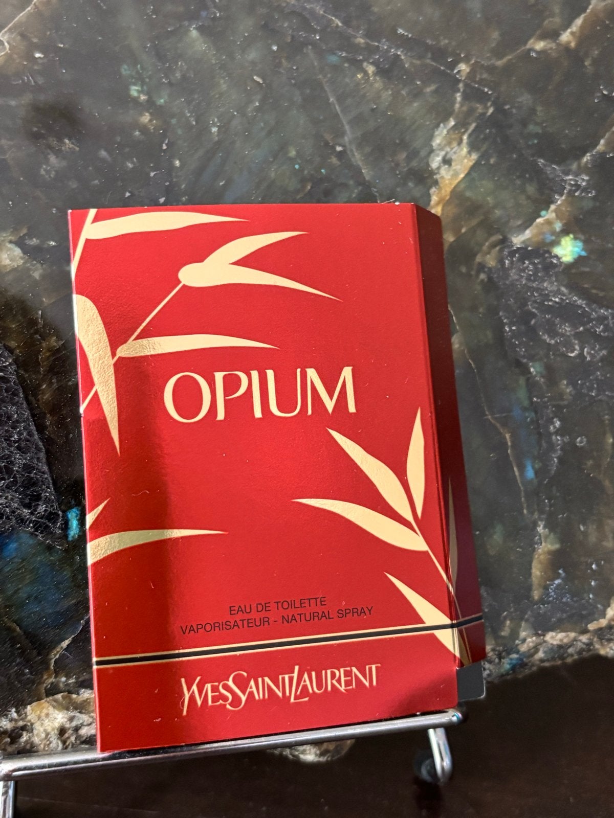 Yves Saint Laurent Opium Eau de Toilette Sample 1.5ml, Ophalen of Verzenden, Nieuw