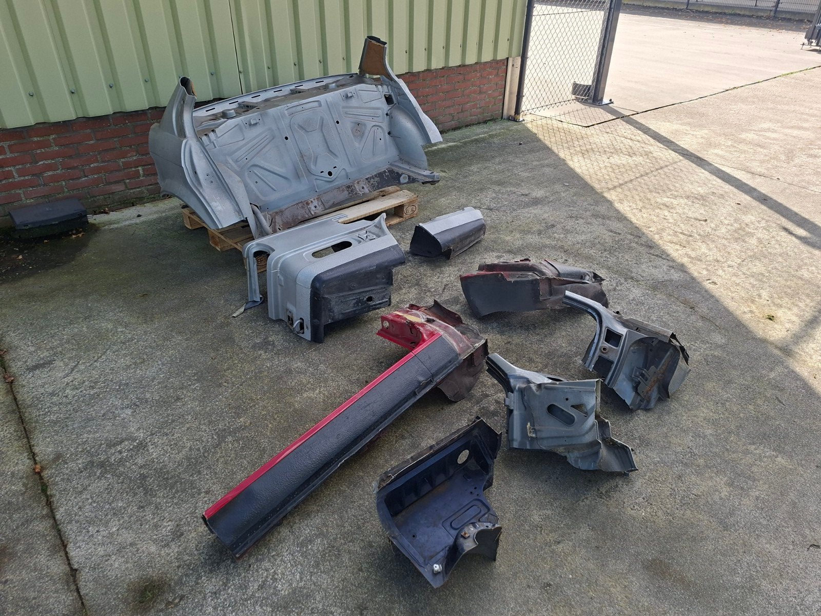 BMW e30 slijpdelen / reparatiedelen / carrosserie delen, Gebruikt, -, Voor, -