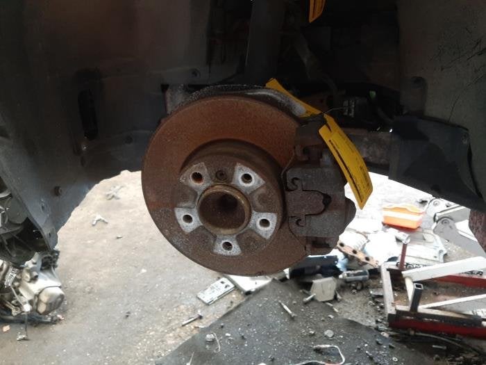 Wielnaaf voor van een BMW 3-Serie, Gebruikt, -, -, Ophalen of Verzenden