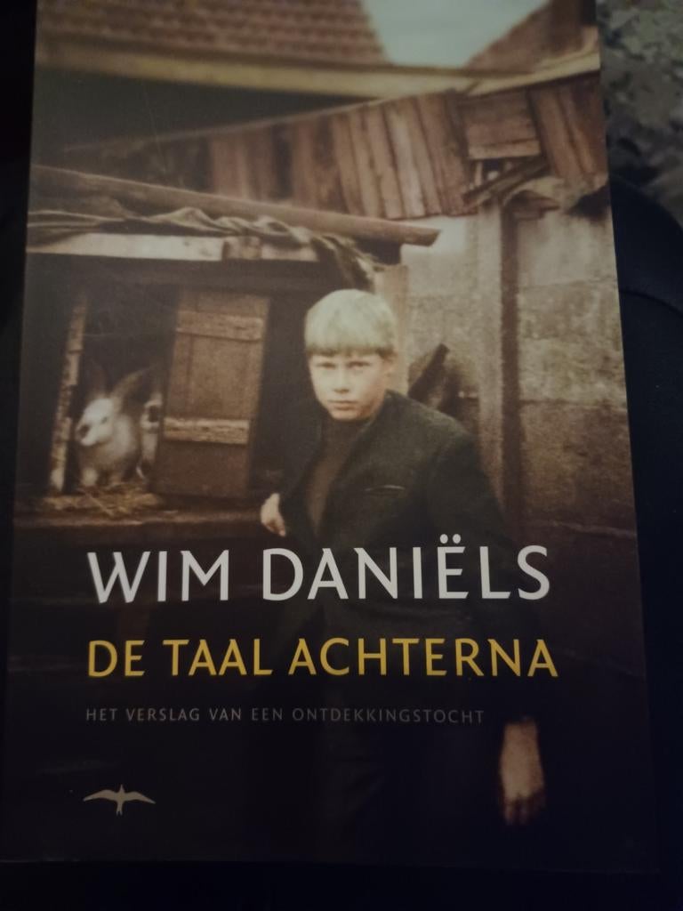 Wim Daniëls - De taal achterna, Boeken, Ophalen of Verzenden, Zo goed als nieuw, Wim Daniëls