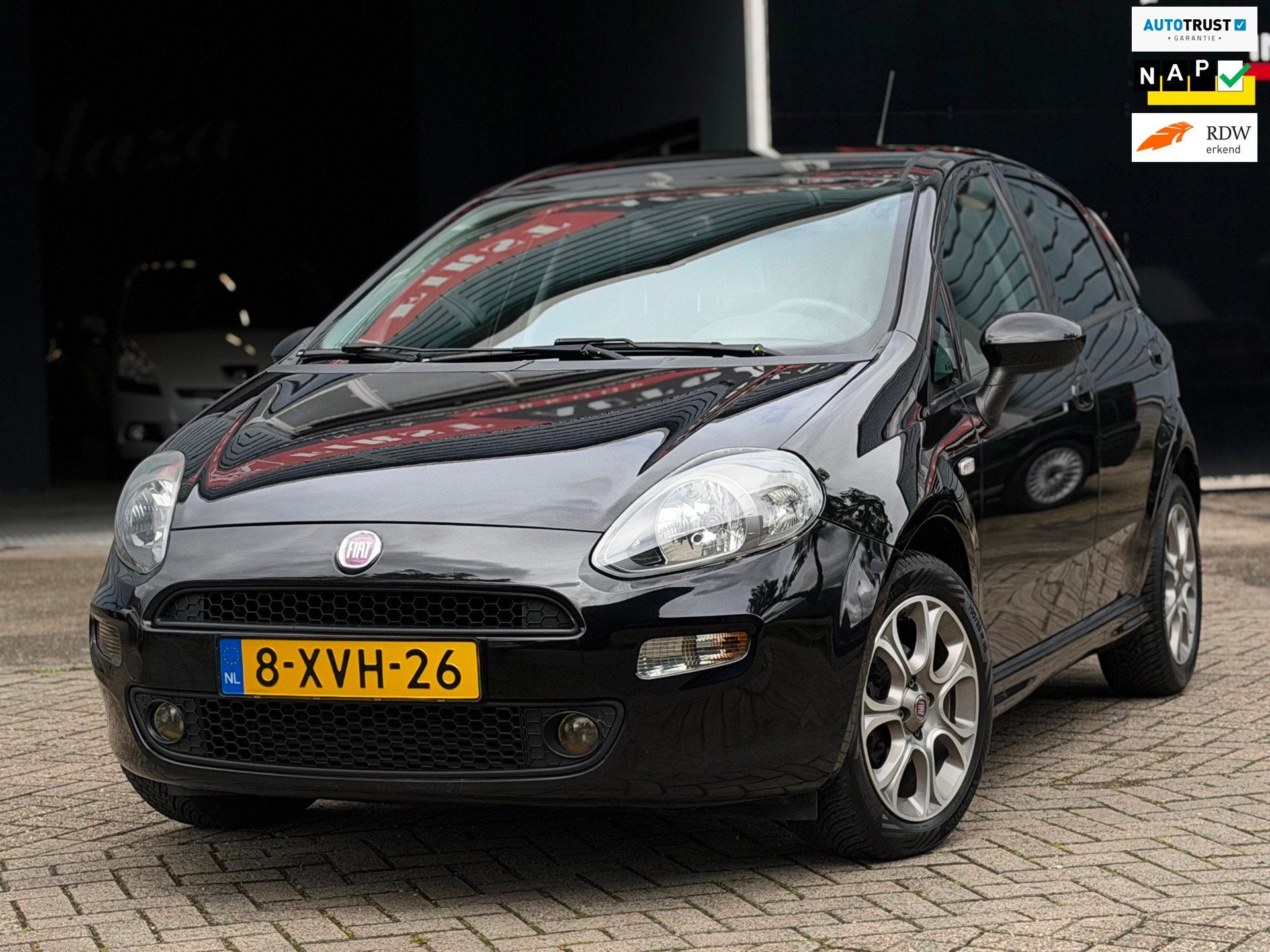 Fiat Punto Evo 0.9 TwinAir Lounge CRUISE/ISOFIX/PDC/AIRCO |, Gebruikt, Origineel Nederlands, Bedrijf, Handgeschakeld