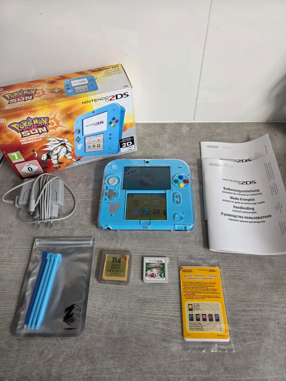 Nintendo 2DS Pokémon Sun incl. accessoires, Spelcomputers en Games, Spelcomputers | Nintendo 2DS en 3DS, Blauw, 2DS, Ophalen of Verzenden