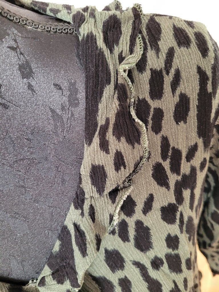 ES&SY groene ruffles panter leopard blouse maat 40 zgan, Kleding | Dames, Maat 38/40 (M), Ophalen of Verzenden, Zo goed als nieuw