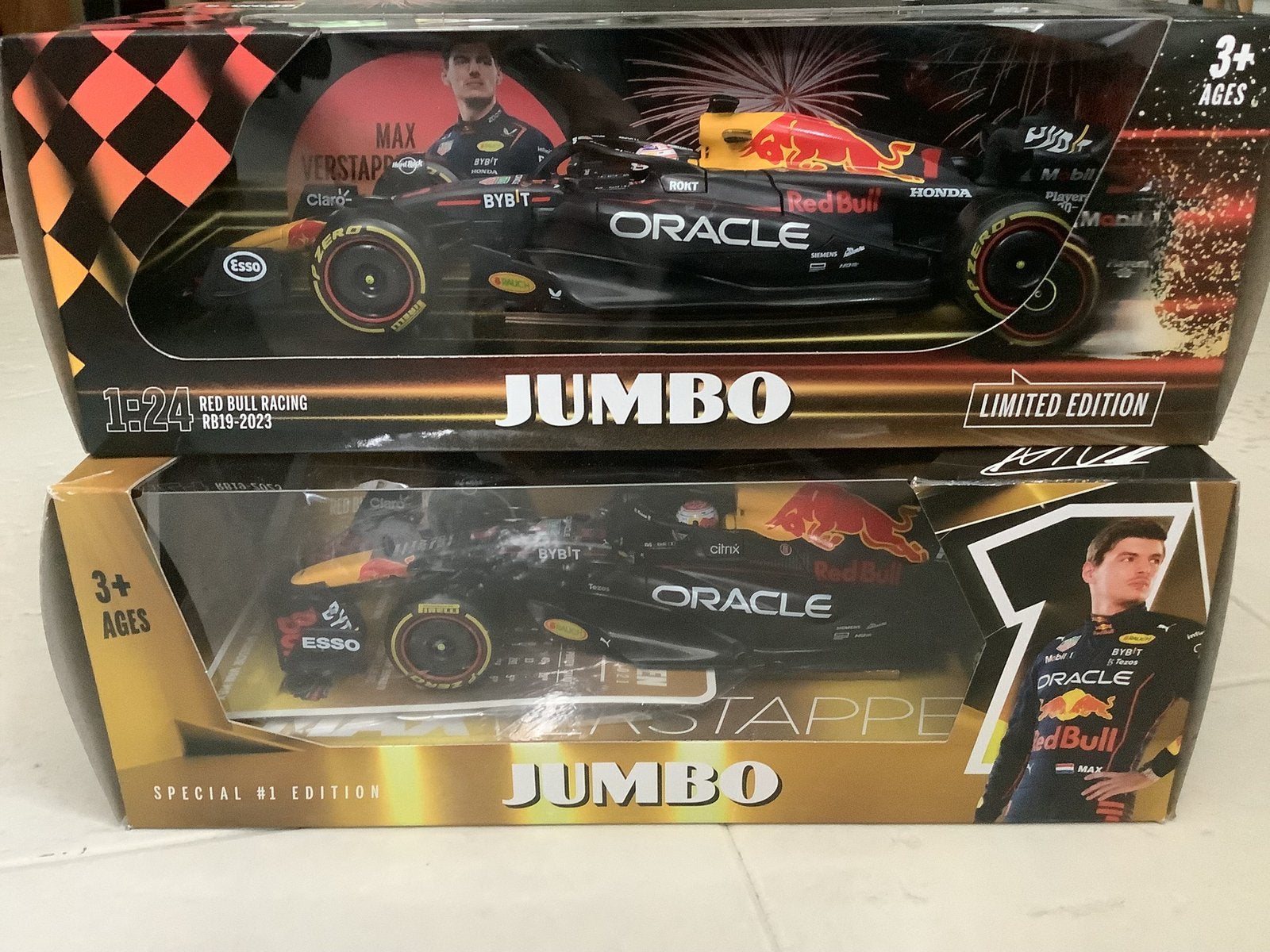 Max verstappen Jumbo Burago raceauto 1:24 Rb18 Rb19 in doos, Ophalen of Verzenden, Zo goed als nieuw, Bburago