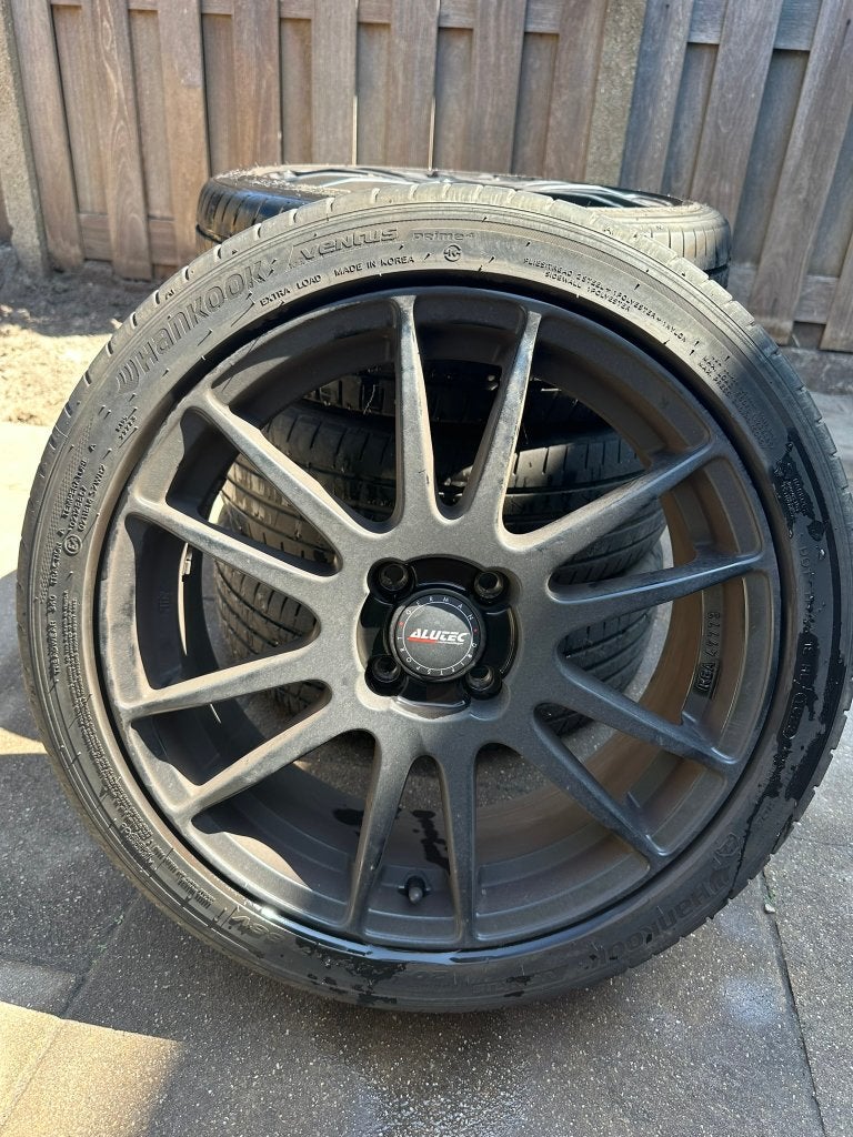 Banden + Velgen uit 2023 (17 inch, 205 mm breed), Auto-onderdelen, Banden en Velgen, Ophalen, Gebruikt, 17 inch, 205 mm