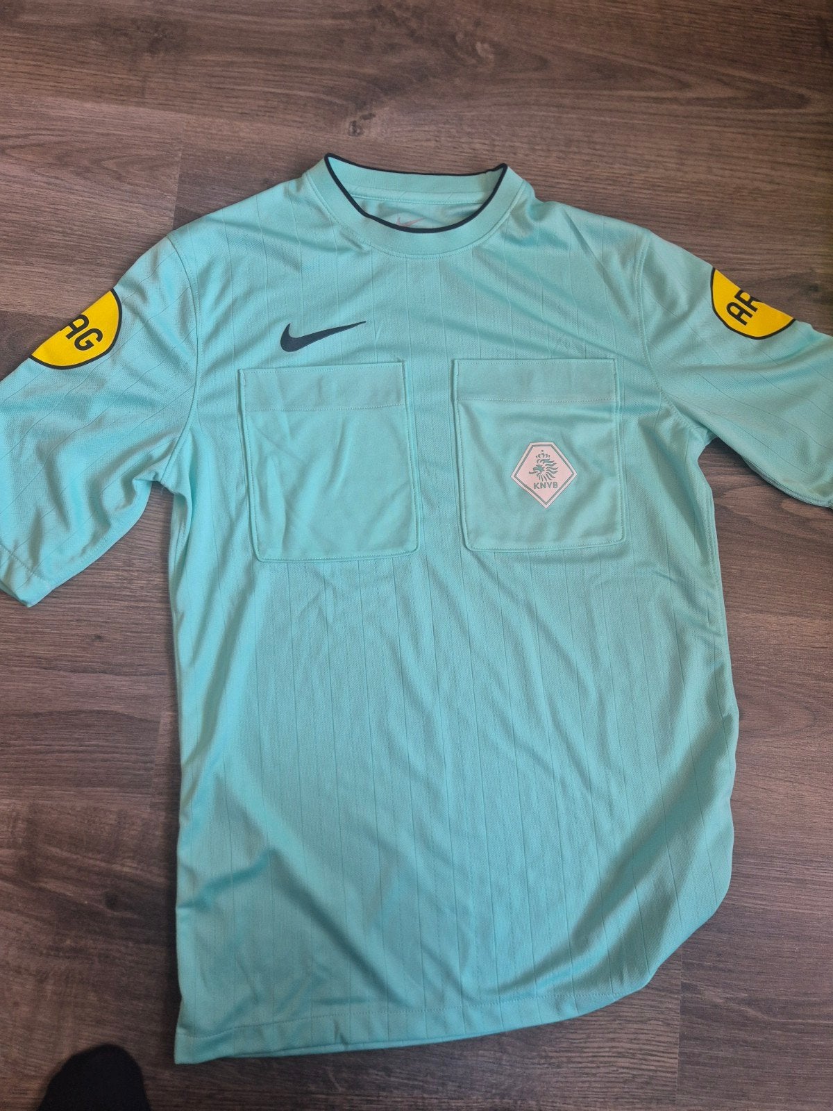 turquoise scheidsrechter shirt Nike knvb M, Kleding | Heren, Sportkleding, Ophalen of Verzenden, Voetbal