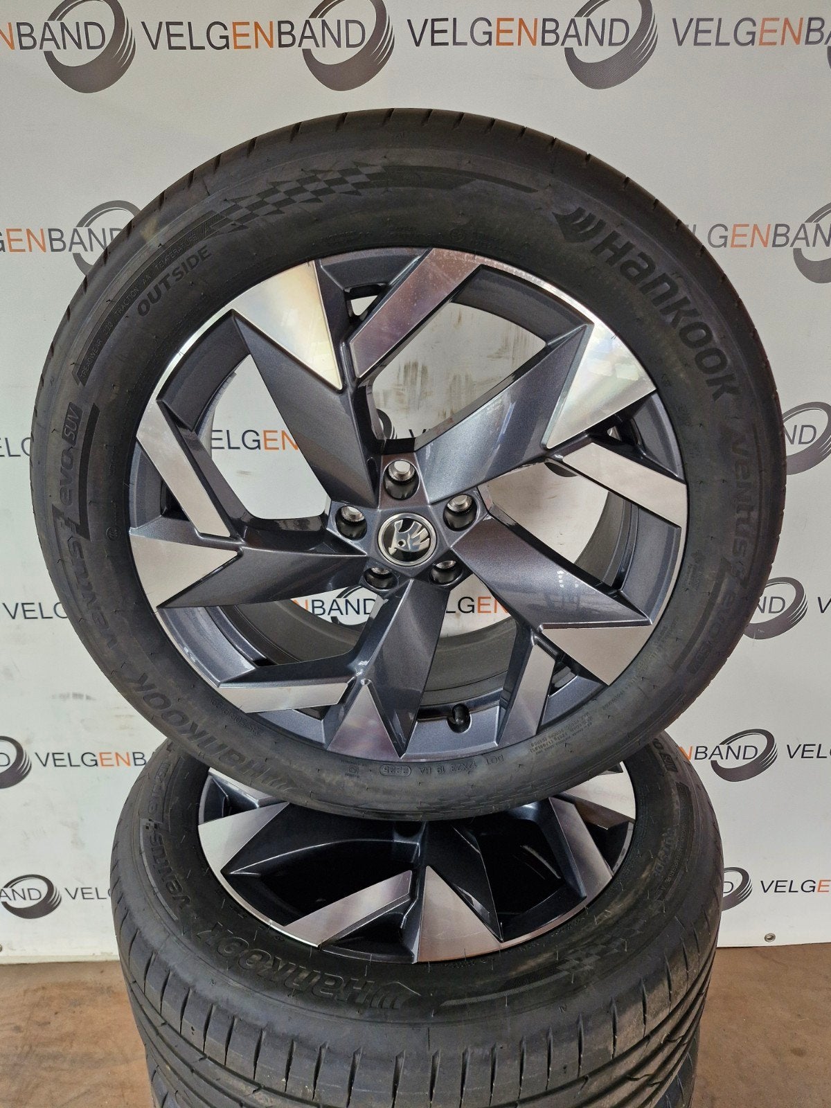 Zomerset Skoda Kodiaq 235 50 19 5x112 57,1 zomerbanden vag, 19 inch, Gebruikt, ., Banden en Velgen