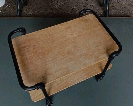 bijzettafel op wieltjes, Ophalen