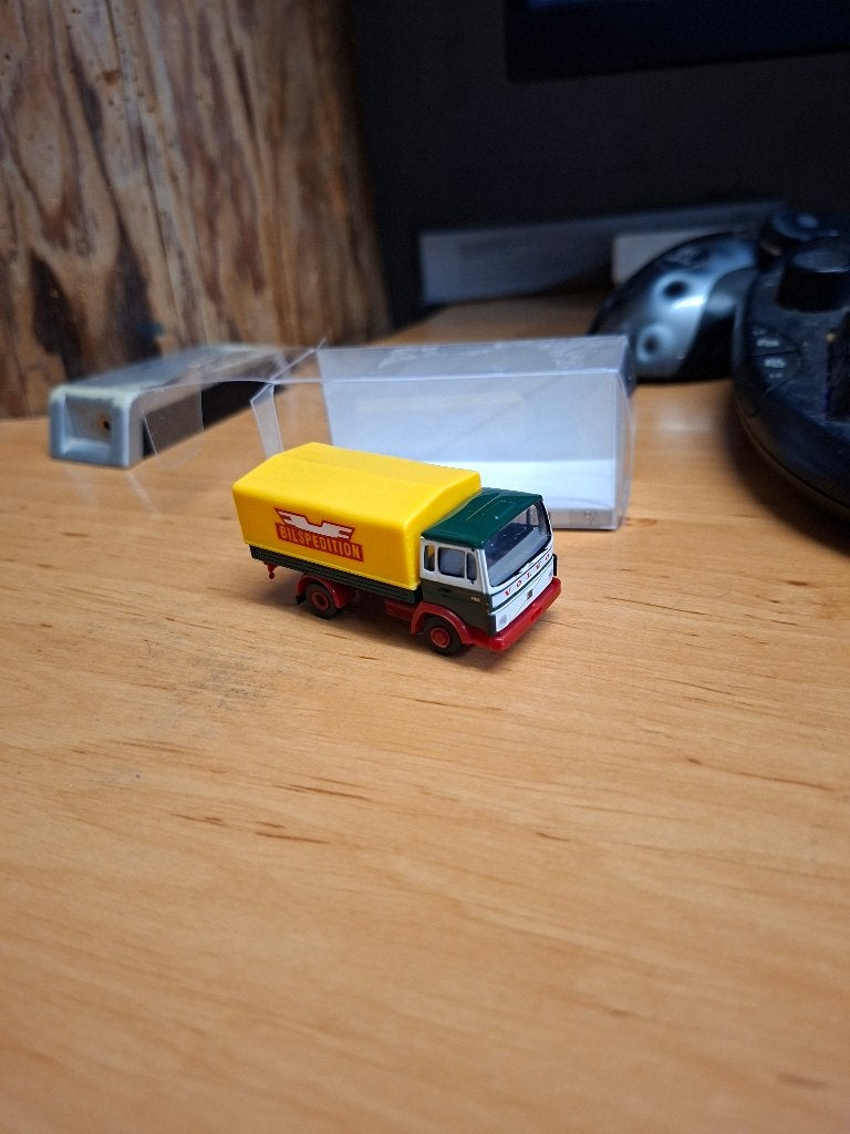 Brekina Volvo F6  Bilspedition, Hobby en Vrije tijd, Modelauto's | 1:87, Ophalen of Verzenden, Bus of Vrachtwagen, Brekina